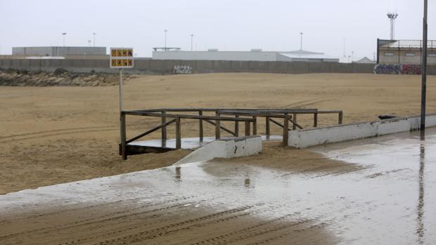 Hallado un cadaver de un varón en la playa del Carmen de Barbate