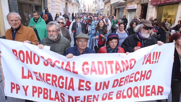 Movilización para reclamar el bono social gaditano