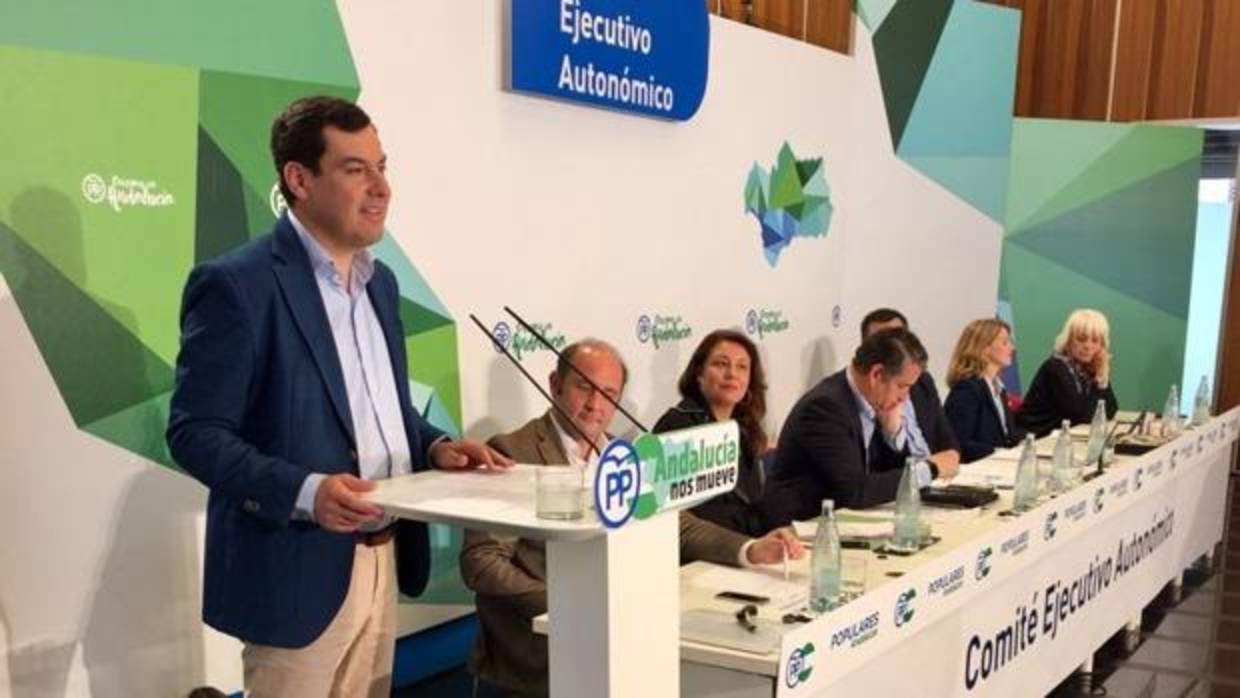 Juanma Moreno, presidente del PP-A, presidió el comité regional en el Parador Atlántico de Cádiz