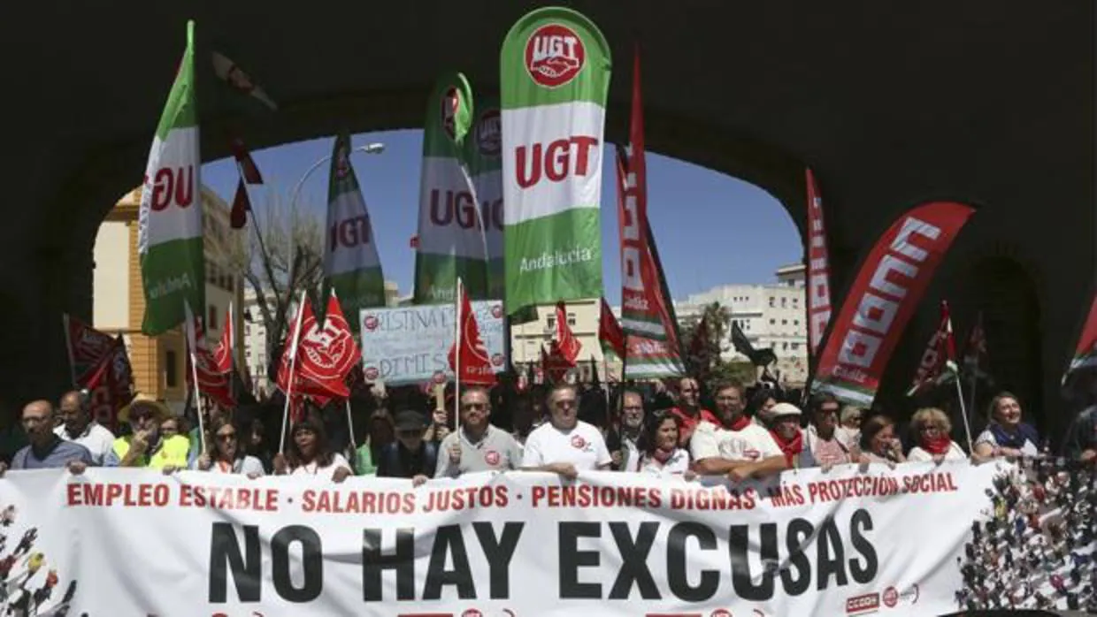 Cabecera de la manifestación del Primero de Mayo en Cádiz el pasado año