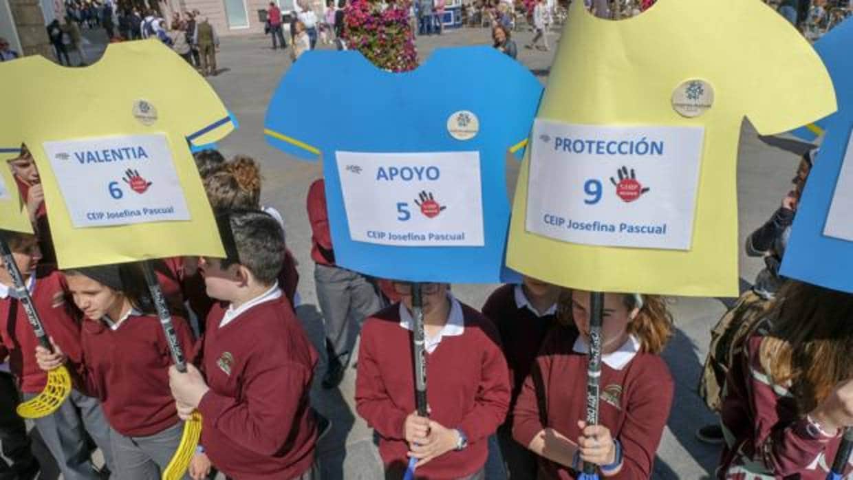 Cádiz se une contra el acoso escolar