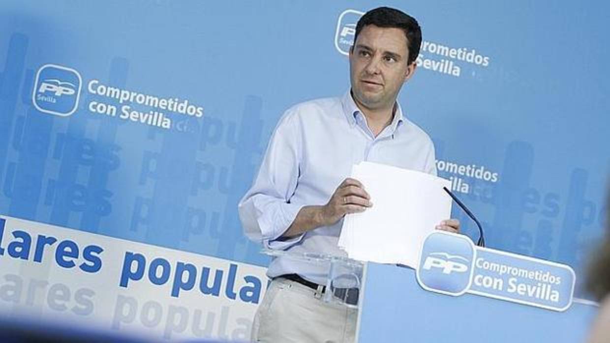 Juan de la Rosa, secretario general del PP de Sevilla