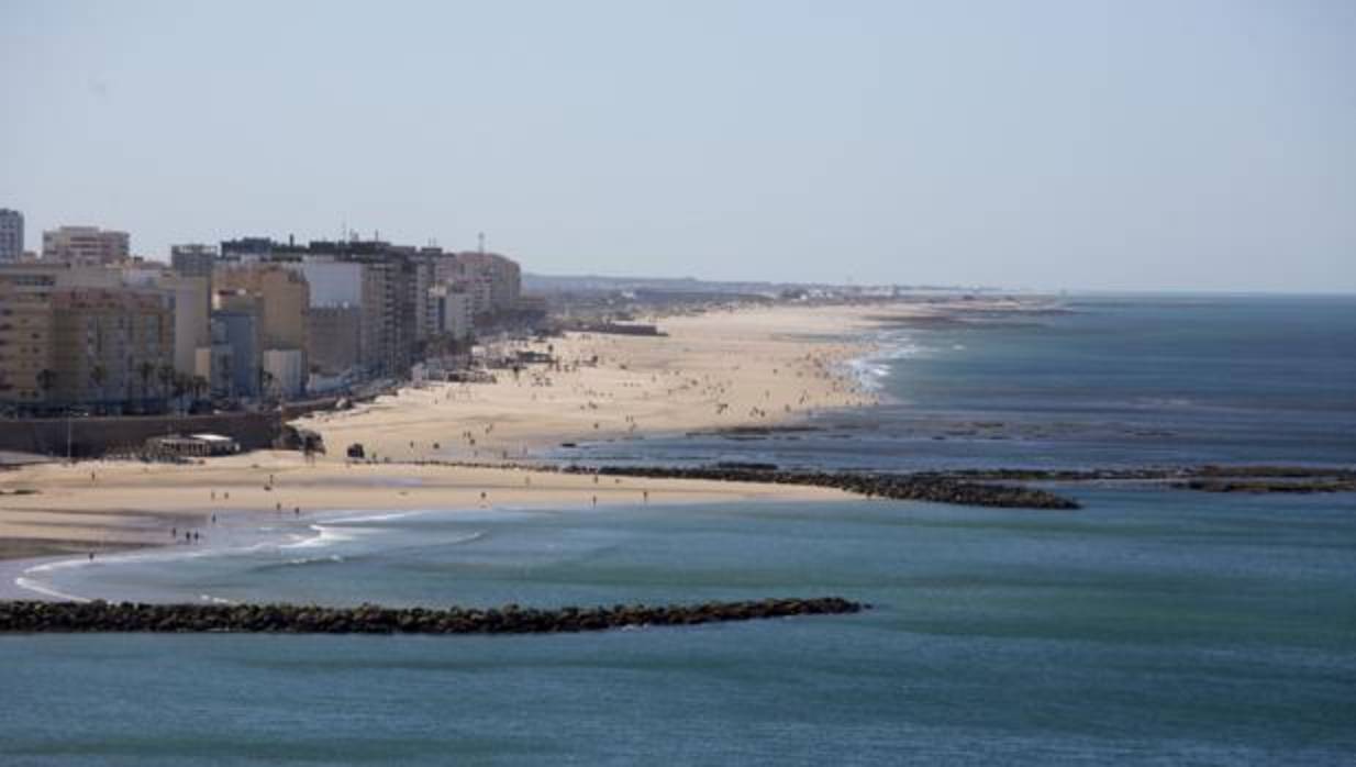 Las playas de Cádiz, un buen lugar para desconectar, aunque el tiempo no acompañe.