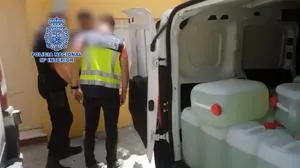 Detenidos con treinta garrafas de gasolina