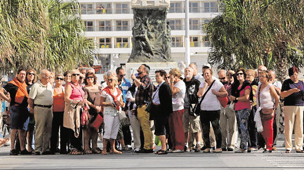 Dos estudios sugieren una alianza Cádiz-Sevilla en turismo de cruceros