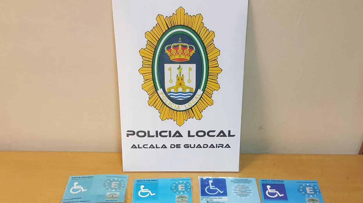 La Policía Local ha procedido a retirar las tarjetas irregulares