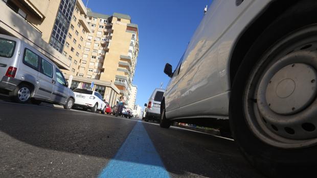 El Azul y el Naranja ya dominan el Paseo Marítimo de Cádiz