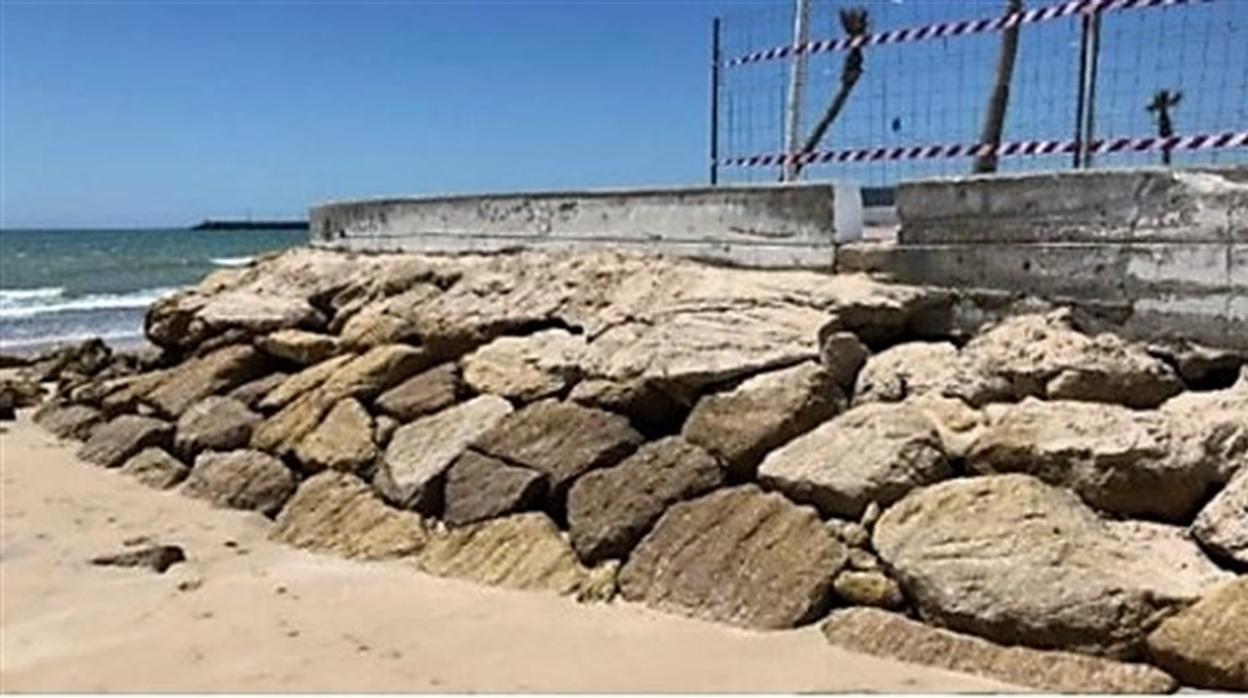 El Ayuntamiento de Barbate solicita a Costas que realice la aportación de arena en la playa del Carmen
