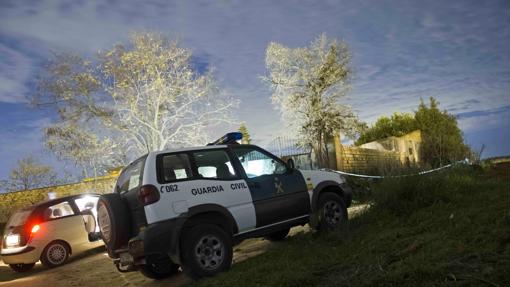 La Guardia Civil ante la casa donde fue hallada muerta Silvia a manos de su hermano