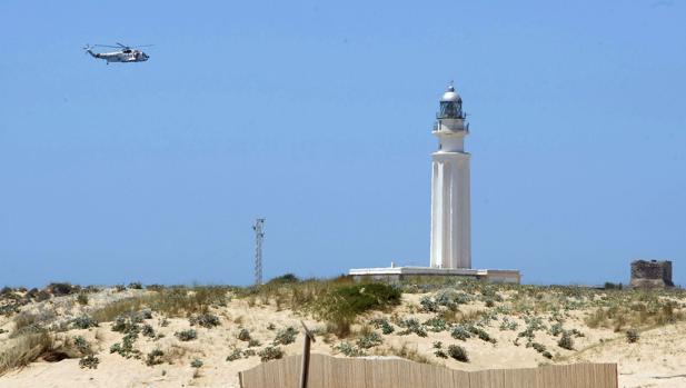 Buscan a un submarinista desaparecido mientras pescaba en Conil de la Frontera