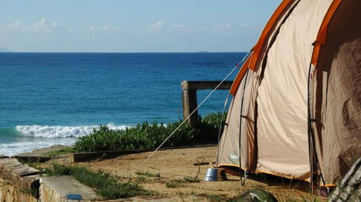 Los mejores campings en Cádiz para recorrer este mes de mayo y visitar sus mejores playas