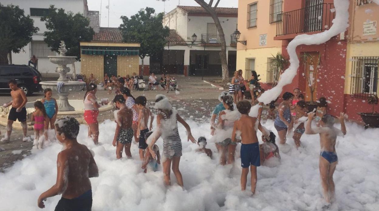 Las fiesta de espuma es uno de los principales atractivos más destacados para los más pequeños