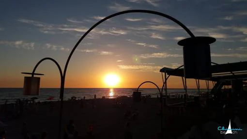 La puesta de sol en Chinini Beach no tiene competencia