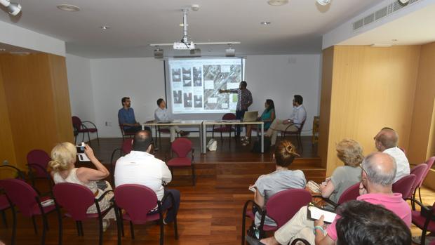 El gobierno presenta el proyecto ‘Ciudad Amable’ al Consejo del Comercio local