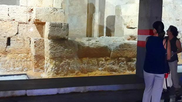 De monumental tumba romana a aparcamiento