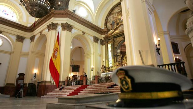 El único cementerio del mundo de marinos de la Armada está en La Isla