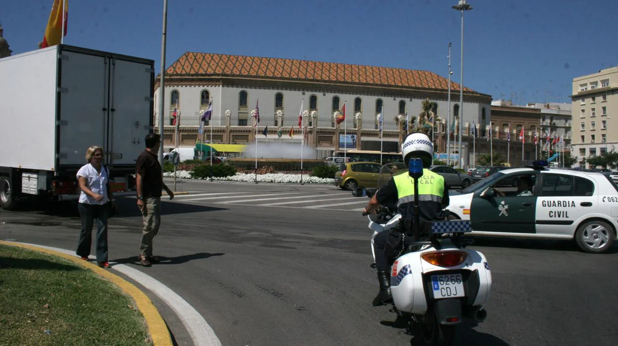 Agentes de la Policía Local y la Guardia Civil de Cádiz deben extremar las medidas de autoprotección