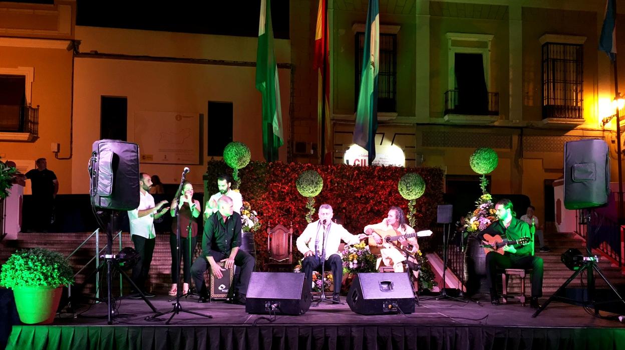 El Festival «Manolito María» se celebra al aire libre en la Plaza del Cabildo y con entrada libre