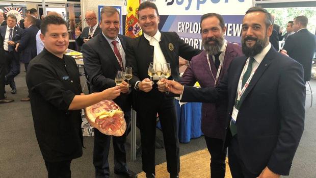 Bayport lleva el nombre de Cádiz a dos de las ferias navales más importantes del mundo