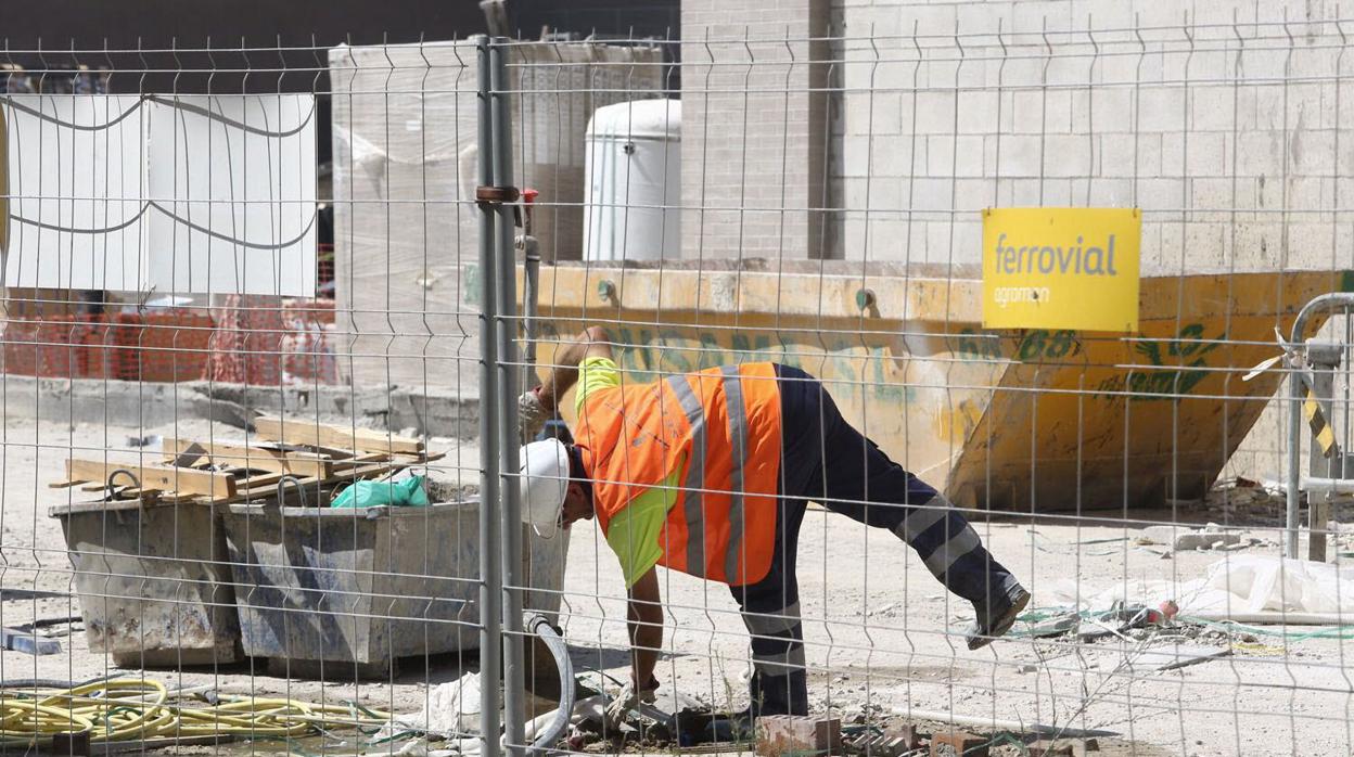 El otoño llega con 2.814 parados más en septiembre en Cádiz