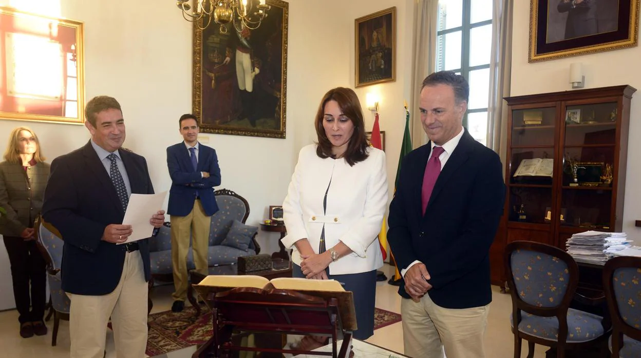 Araceli Isabel Rico Jurado toma posesión como Vicesecretaria del ayuntamiento