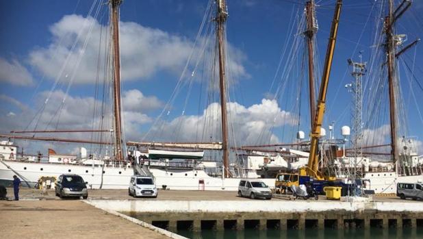Puesta a punto del Juan Sebastián de Elcano para su 91 crucero de instrucción