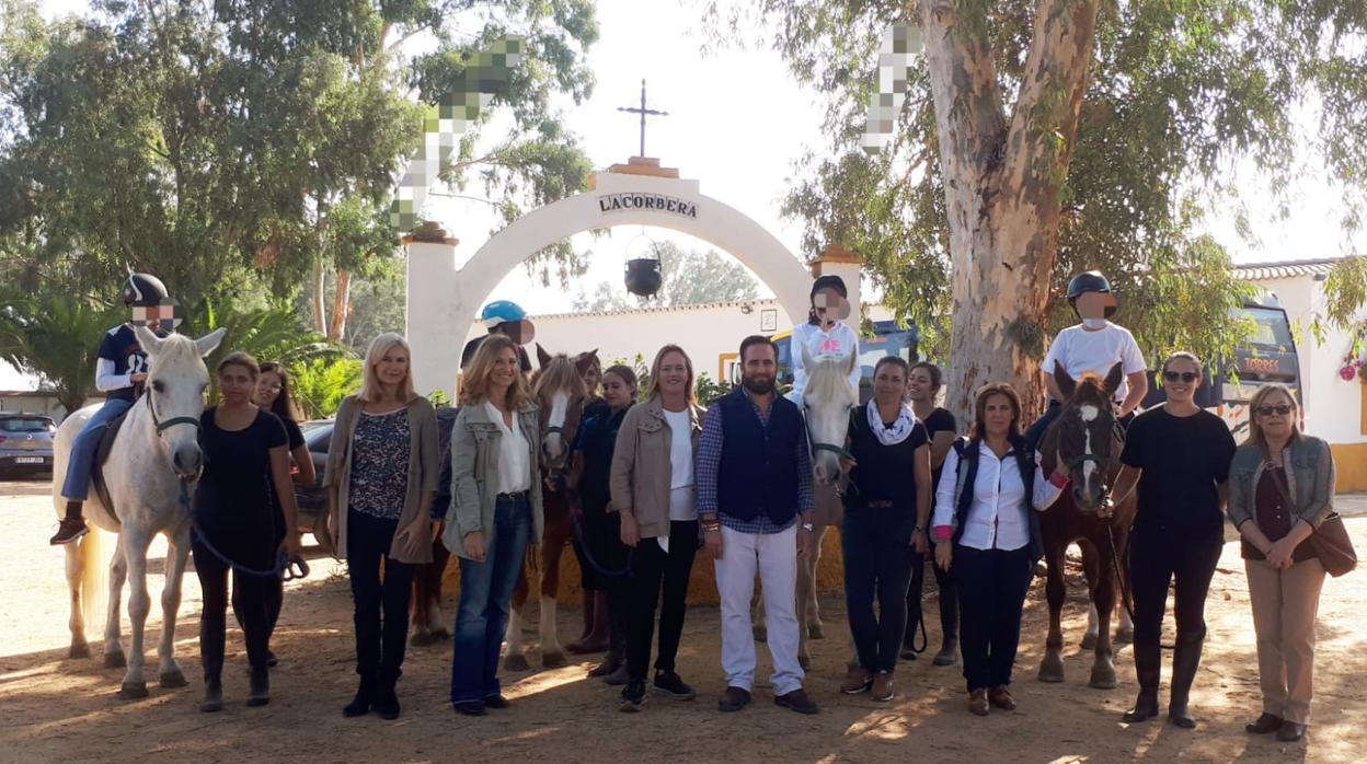 Las instalaciones del centro de terapias ecuestres «La Corbera» están en la carretera de Don Rodrigo