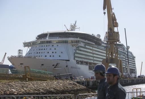Los ocho grandes barcos que se han reformado en los astilleros gaditanos en 2018