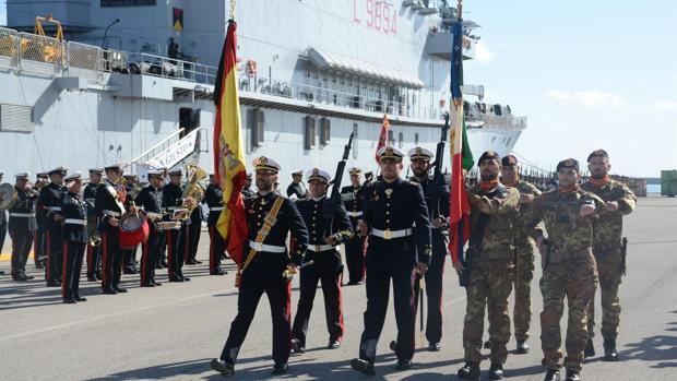 La Base de Rota acoge la ceremonia del XX aniversario de la creación de la Fuerza Anfibia Hispano-Italiana