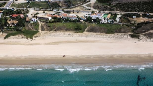 Hallan el cuerpo sin vida de un hombre en una playa de Tarifa