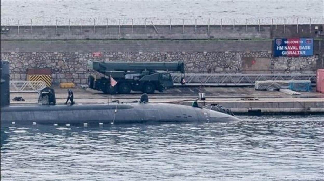 Atraca en Gibraltar el submarino nuclear &#039;HMS Astute&#039;