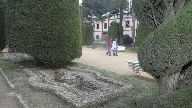 Detenidos dos hombres que intentaron robar un bolso a unos turistas en el Parque Genovés, en Cádiz