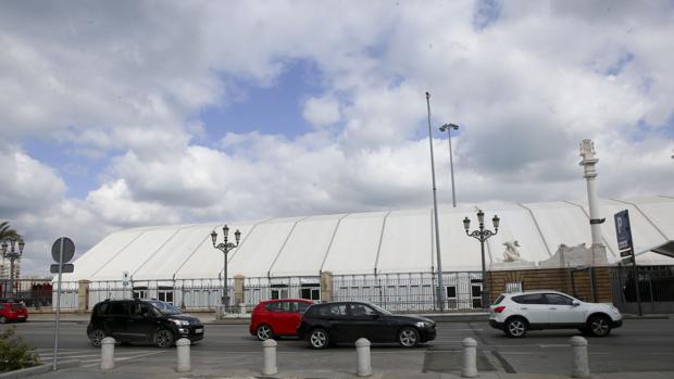 Los vecinos consiguen que la carpa de Carnaval no vaya este año en el muelle ciudad de Cádiz