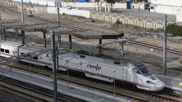 Los retrasos en los trenes, «una falta de respeto» a los gaditanos