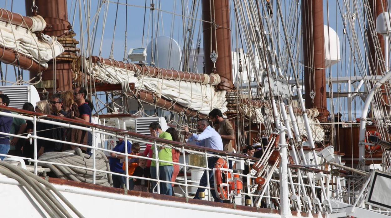 El Juan Sebastián de Elcano hará jornada de puertas abiertas en Cádiz antes del XCI Crucero de Instrucción