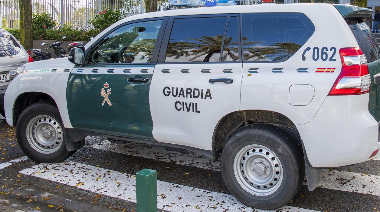 Un vehiculo de la Guardia Civil