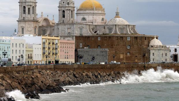 El tiempo en Cádiz: Cielos poco nubosos y temperaturas agradables