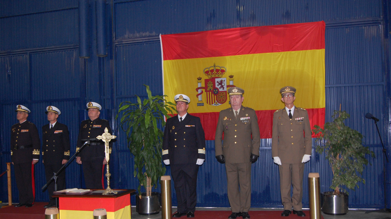 Autoridades militares presentes en el acto entrega de mando.