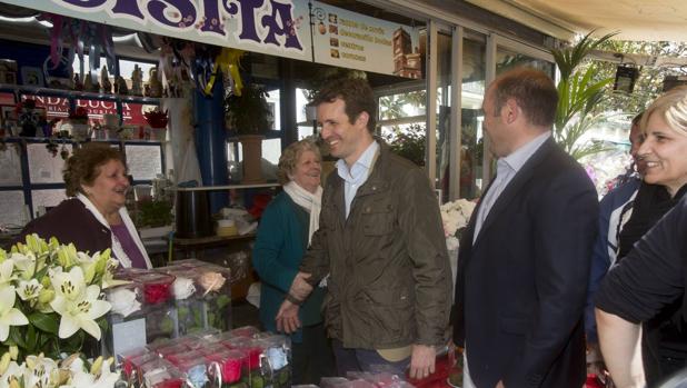 La visita más 'gadita' de Pablo Casado