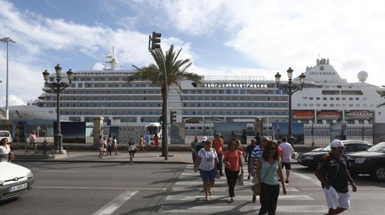 El Supremo tumba la declaración de Cádiz como zona de gran afluencia turística