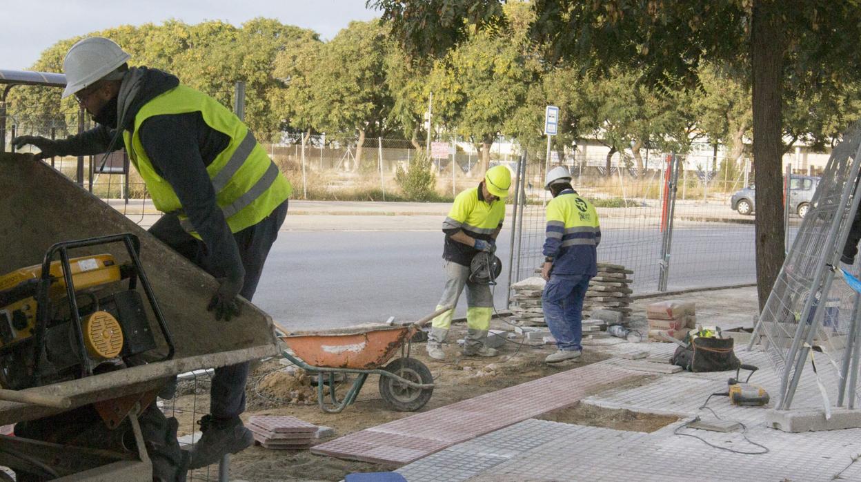 Marzo deja 1.676 parados menos en la provincia de Cádiz