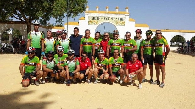 Los utreranos «Legiones de Leptis» reivindican el uso de la bicicleta en la provincia de Sevilla