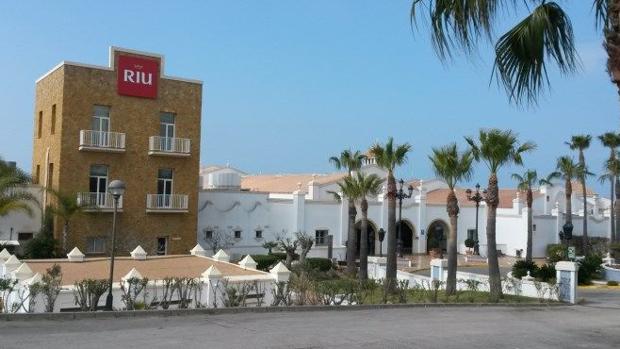 Detenido un menor de 16 años acusado de matar a su madre adoptiva en Chiclana