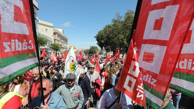 El movimiento sindical escenifica de nuevo en Cádiz su división en el Primero de Mayo