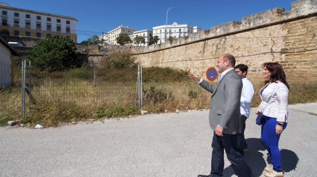 Los populares de Cádiz diseñan un pulmón verde junto a la estación de trenes