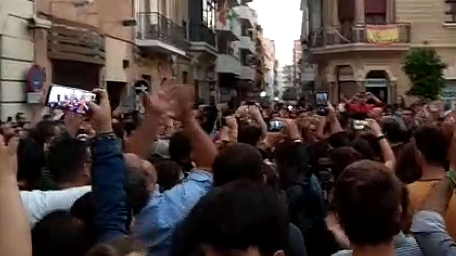 Huelva canta el credo de 'Los Peregrinos' para despedir a Juan Carlos Aragón