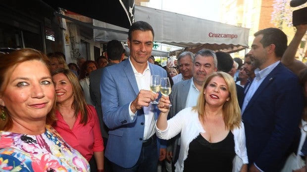 Pedro Sánchez recorre Jerez y refuerza la candidatura de Mamen Sánchez