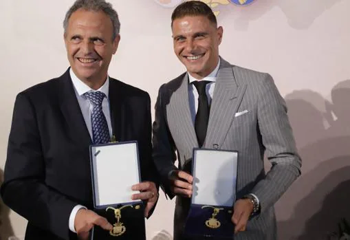 Joaquín Caparrós y Joaquín, medallas de oro de la provincia