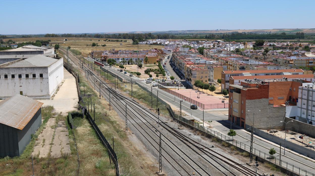 Adif adjudica a la empresa Azvi la construcción del paso inferior en la línea férrea en la zona de Hytasa de Lora del Río