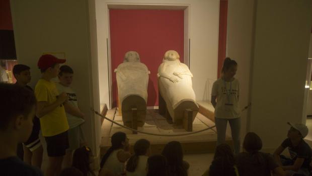 Jornada contra los falsos mitos de las piezas del Museo de Cádiz